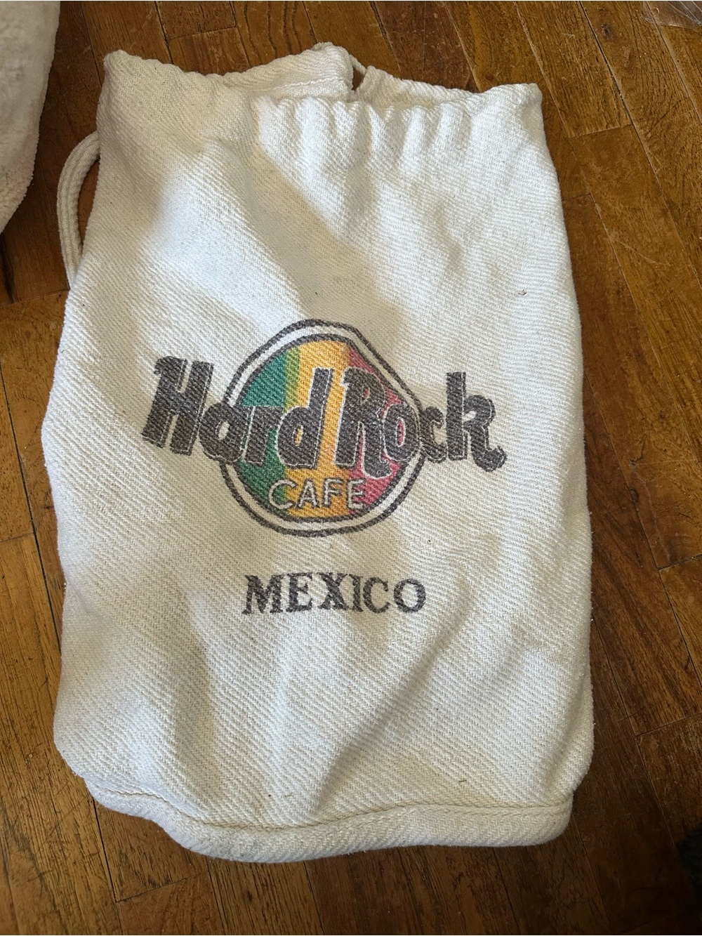 Vintage Hard Rock Cafe White Drawstring Bag with Multicolor Logo
